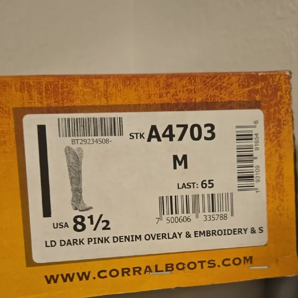 Taking Offers!!!!Corral Boots - Picture 9 of 9